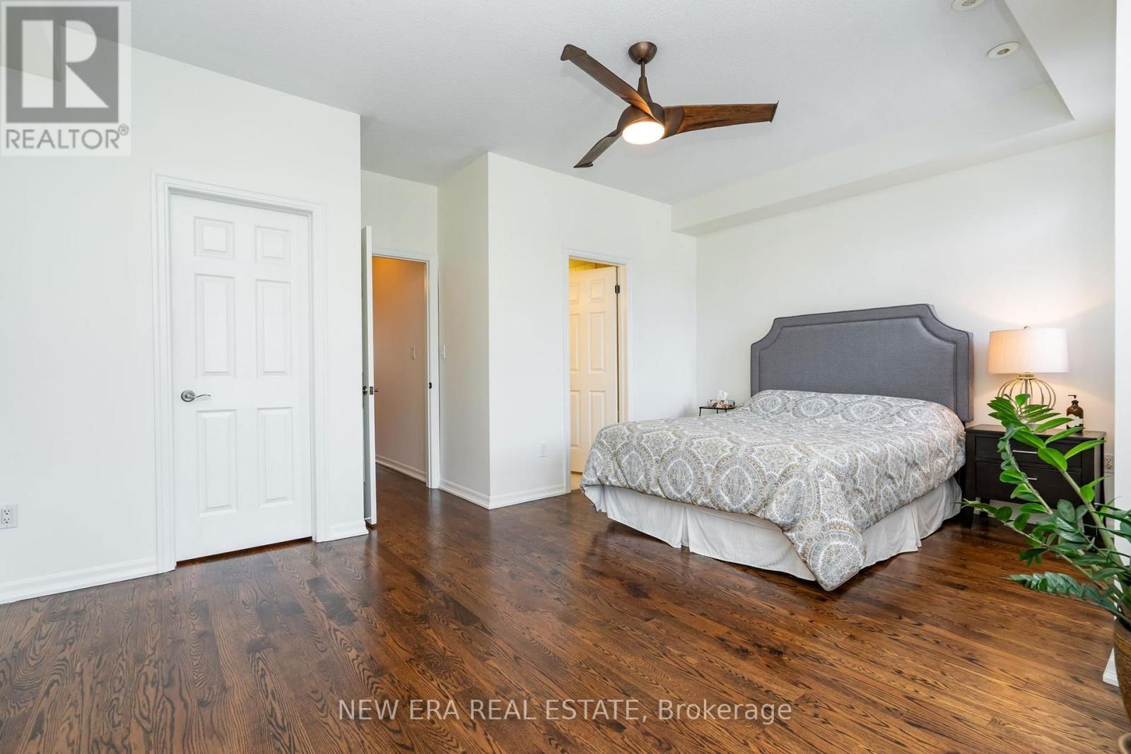 15 - 138 WATERSIDE DRIVE Image 24