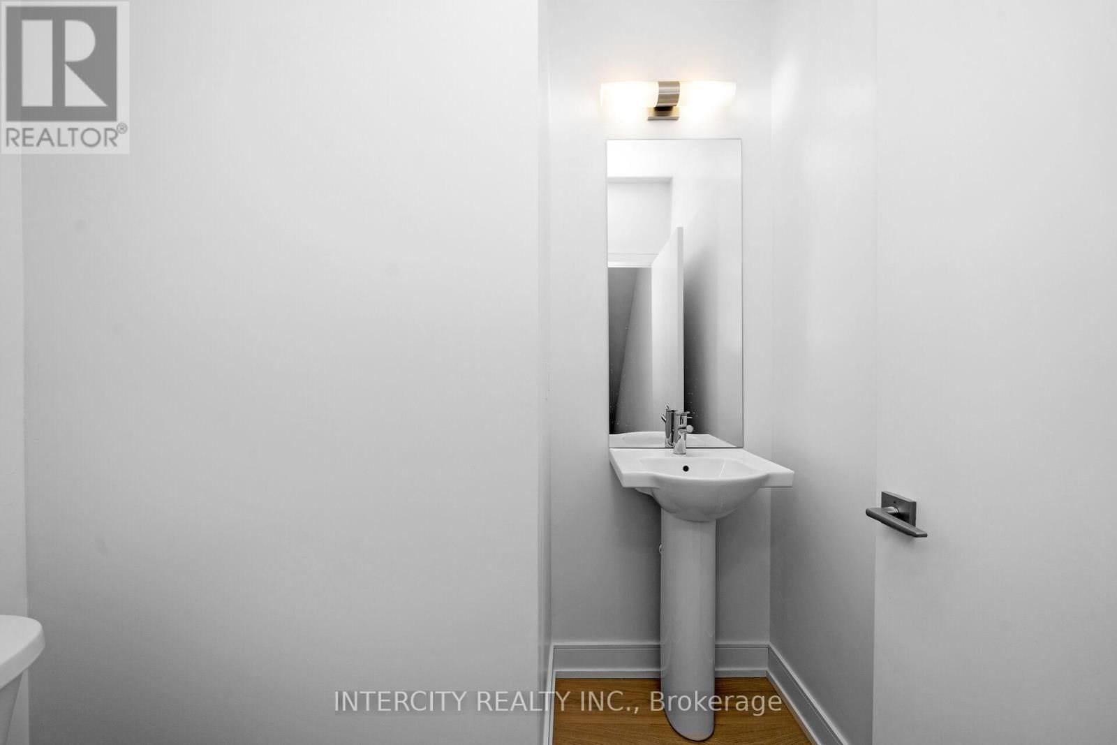 23 DESIREE PLACE Image 17