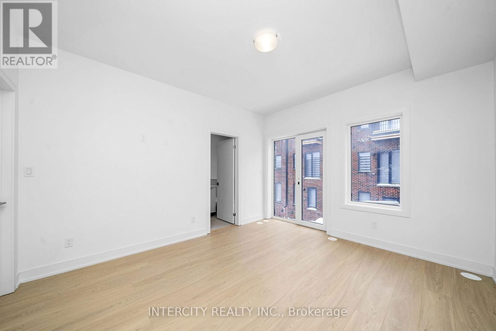 23 DESIREE PLACE Image 19