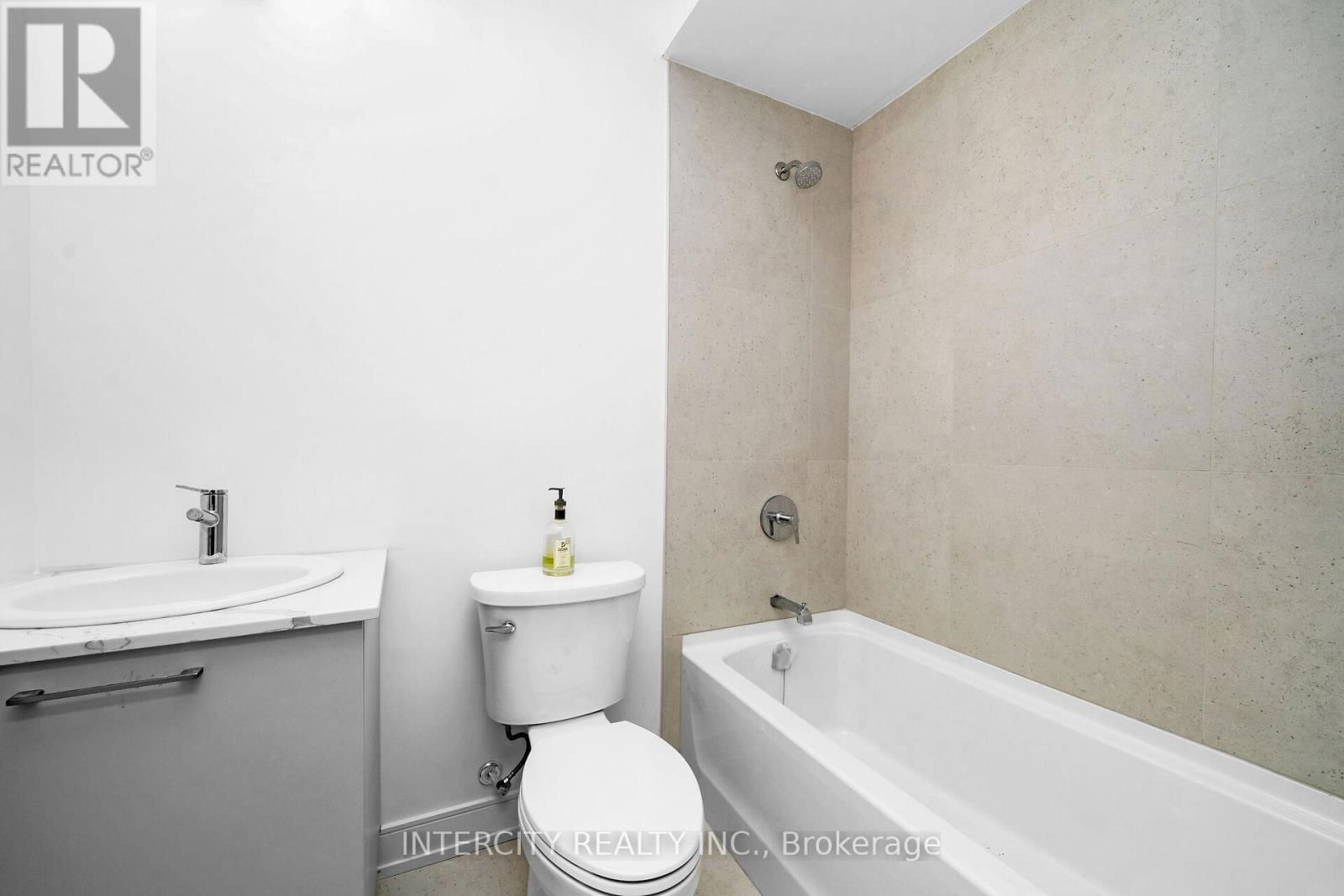 23 DESIREE PLACE Image 8