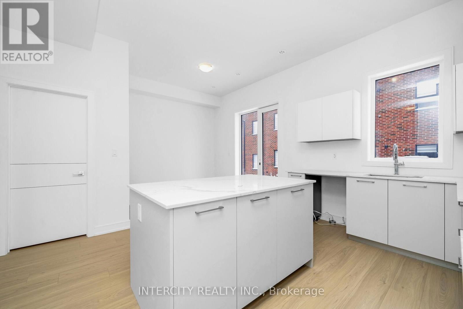 6 WYLIE STREET Image 11