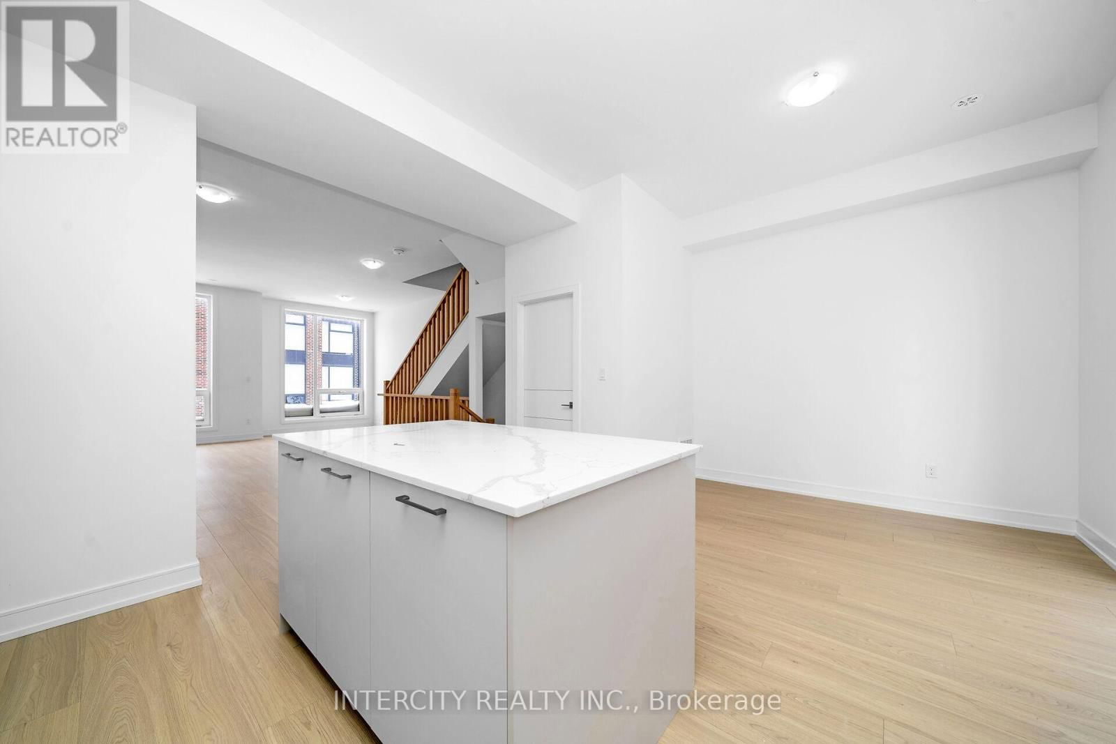 6 WYLIE STREET Image 13