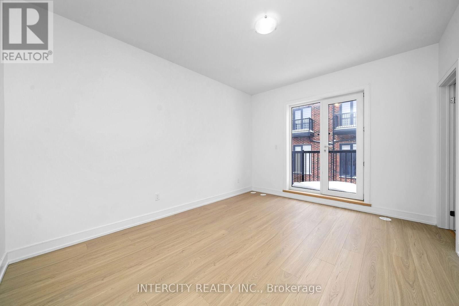 6 WYLIE STREET Image 23