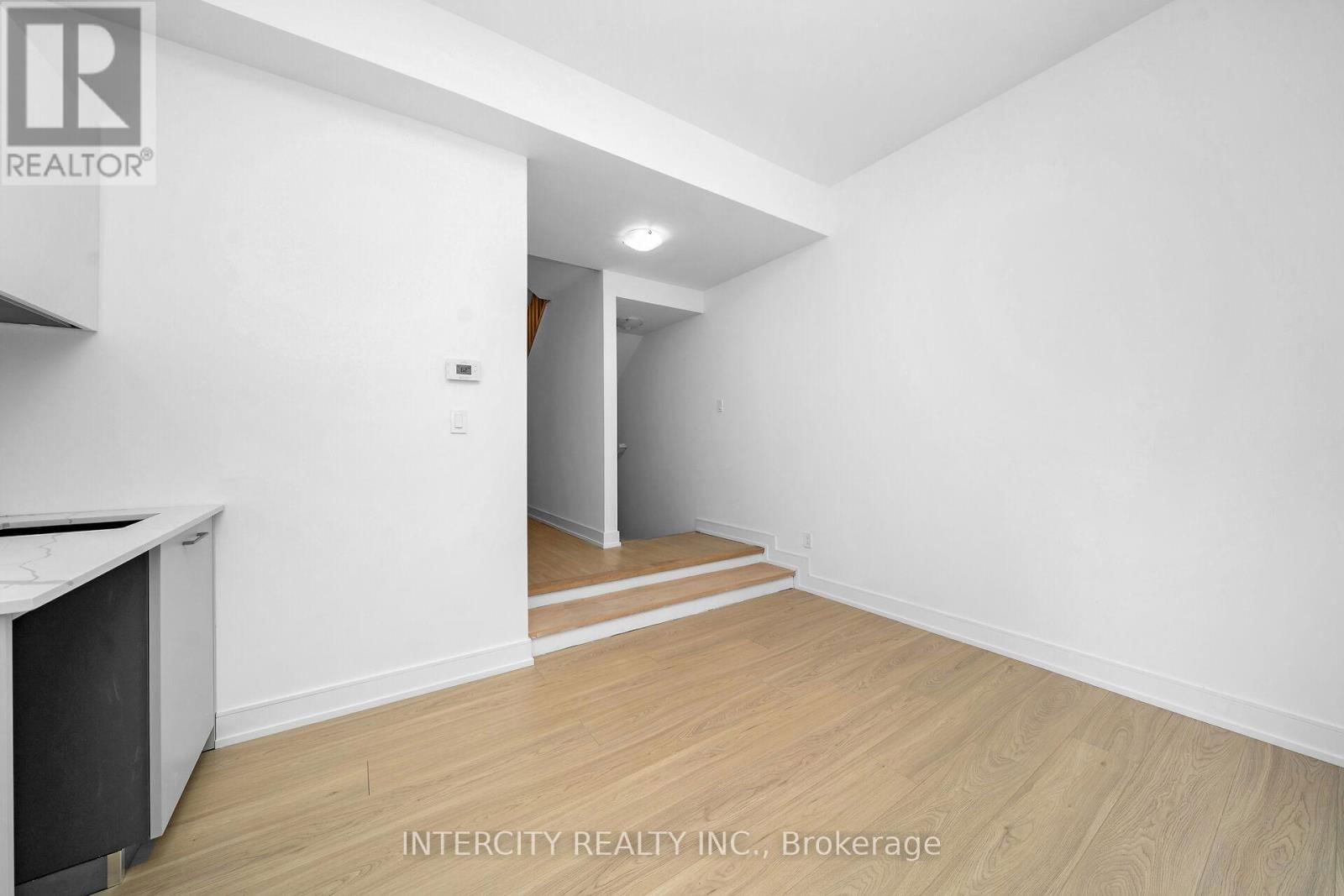 6 WYLIE STREET Image 6