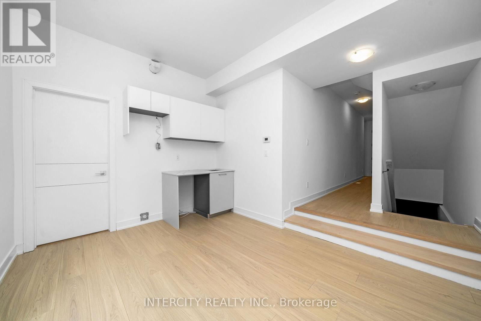 6 WYLIE STREET Image 7