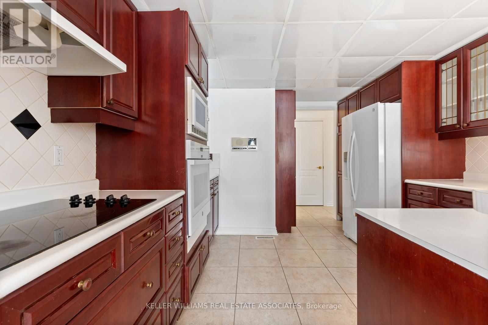 60 - 5480 GLEN ERIN DRIVE Image 14