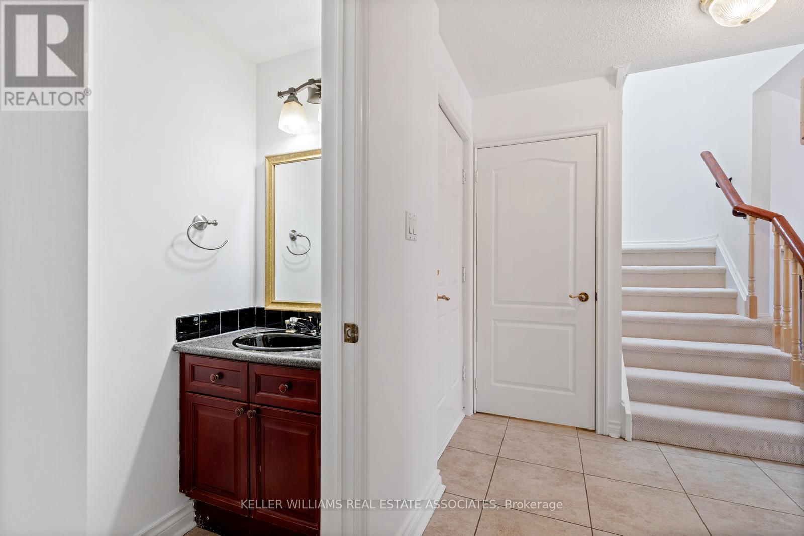 60 - 5480 GLEN ERIN DRIVE Image 18