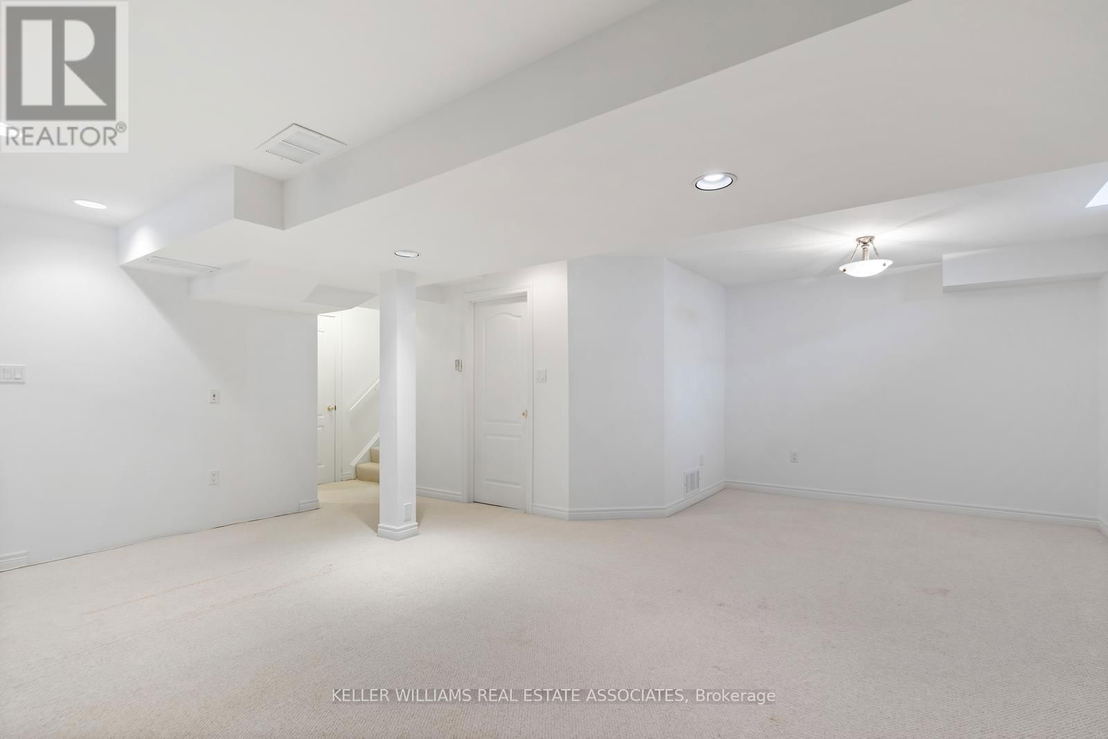 60 - 5480 GLEN ERIN DRIVE Image 34