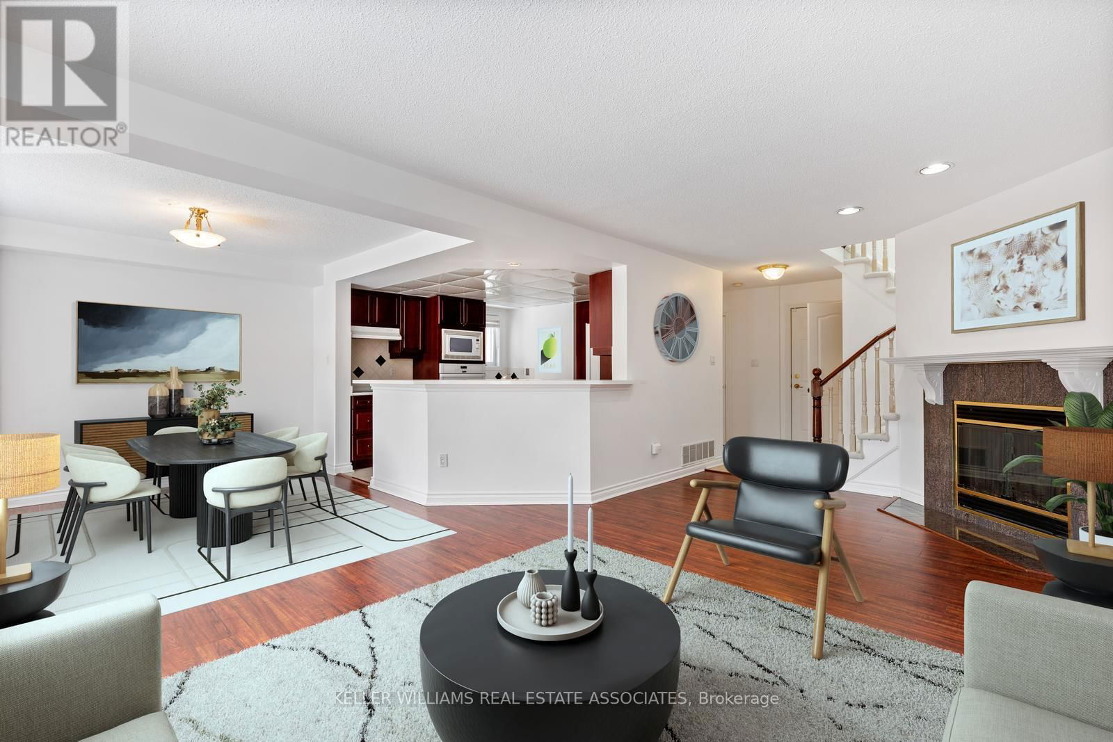 60 - 5480 GLEN ERIN DRIVE Image 4