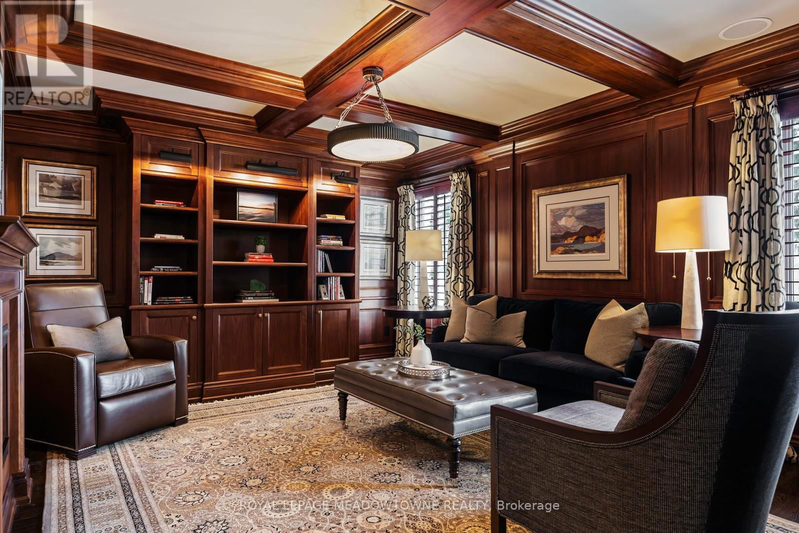 28 PINE TREE CRESCENT Image 3