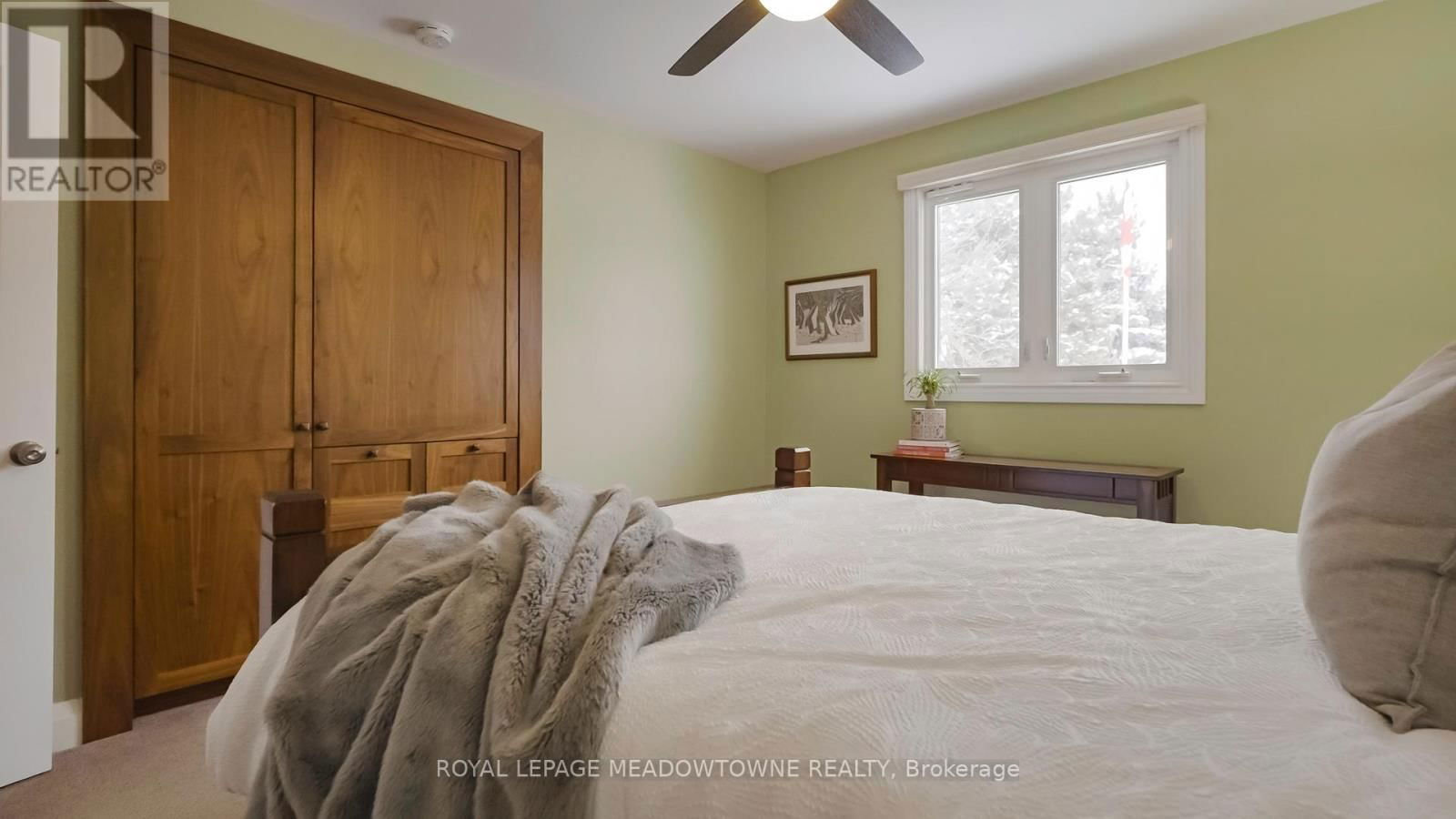 28 PINE TREE CRESCENT Image 30