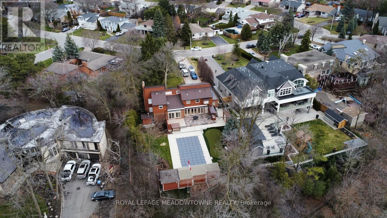 28 PINE TREE CRESCENT Image 50