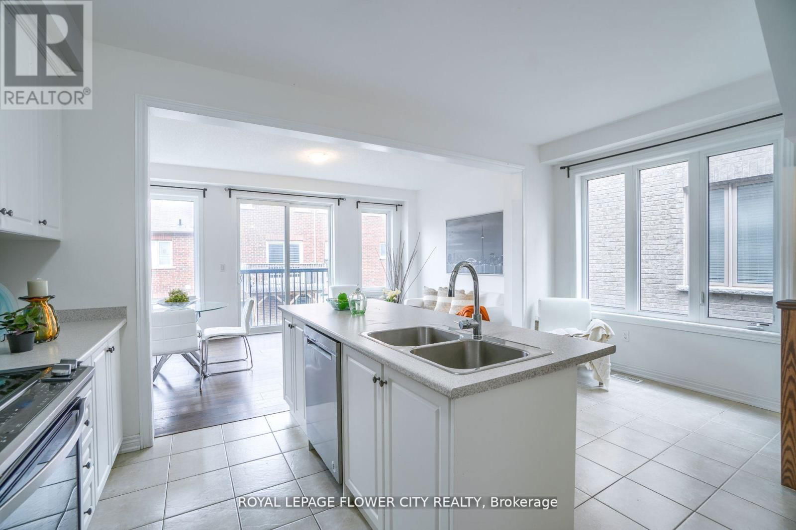 14 FAYE STREET Image 16