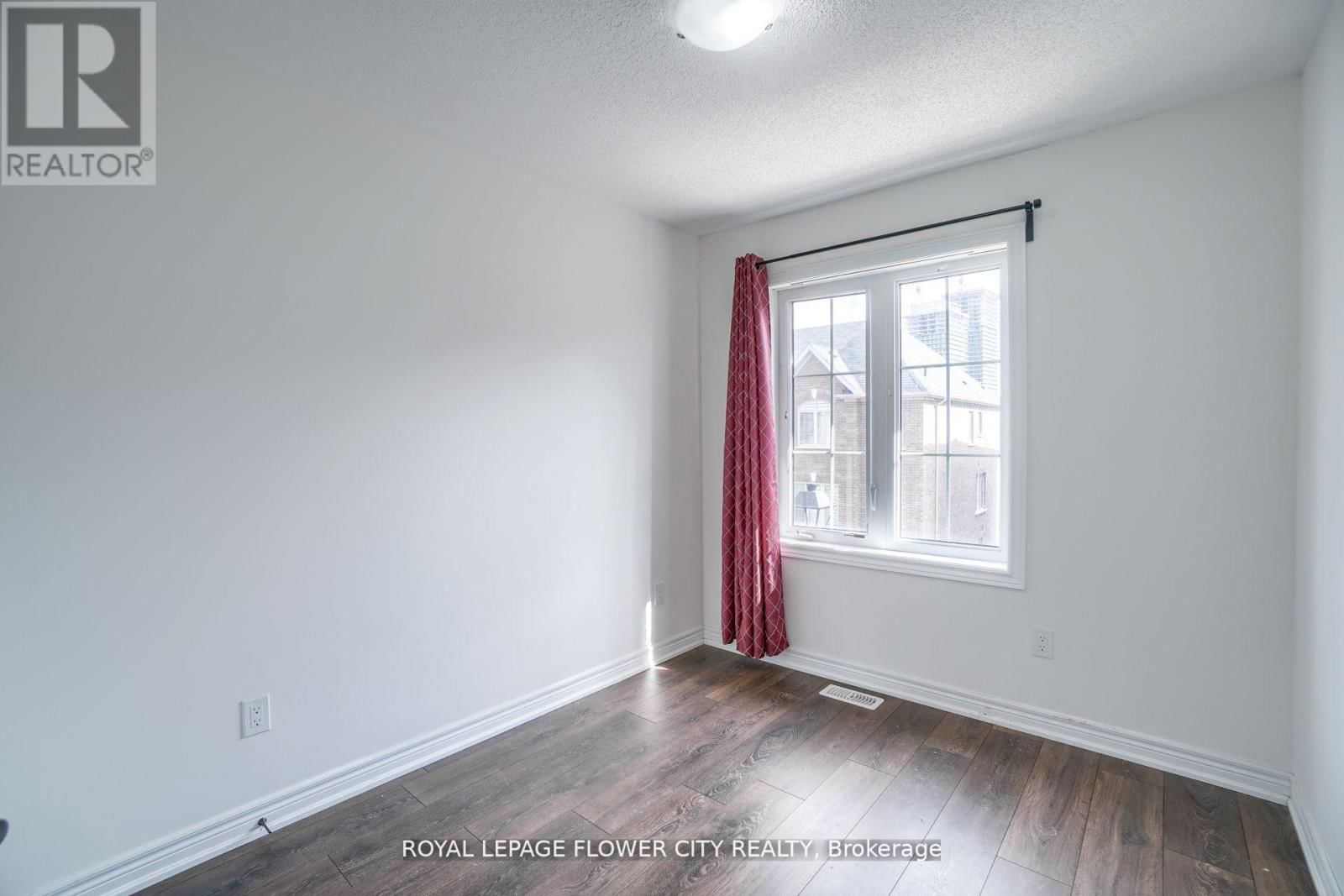 14 FAYE STREET Image 24