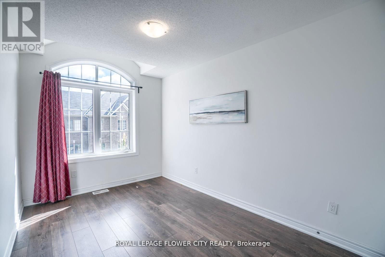14 FAYE STREET Image 34