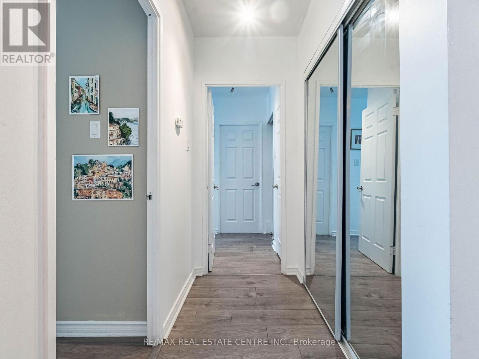 1616 - 250 WEBB DRIVE Image 26