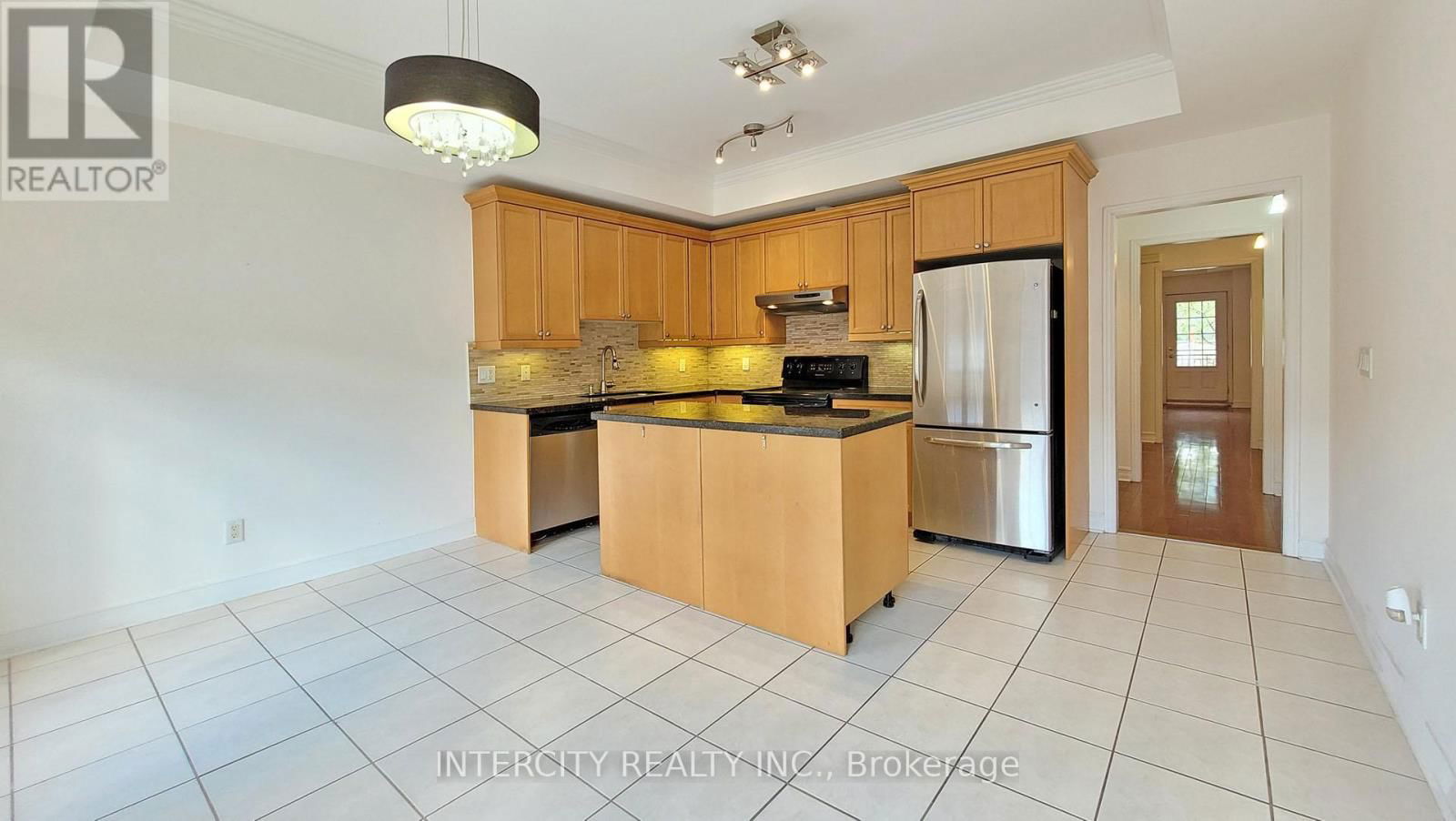86 LAKESHORE ROAD WEST Image 13