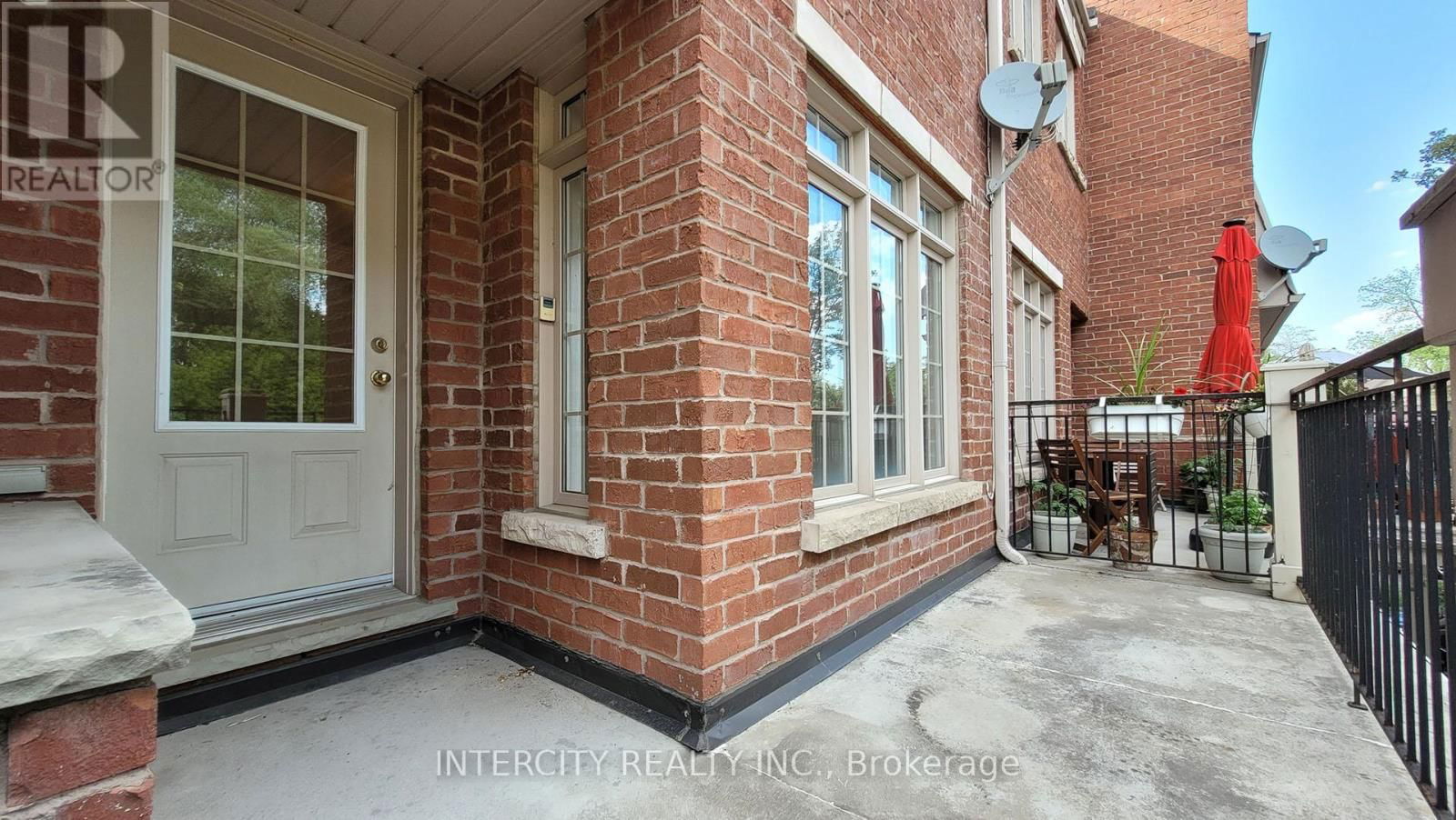 86 LAKESHORE ROAD WEST Image 31