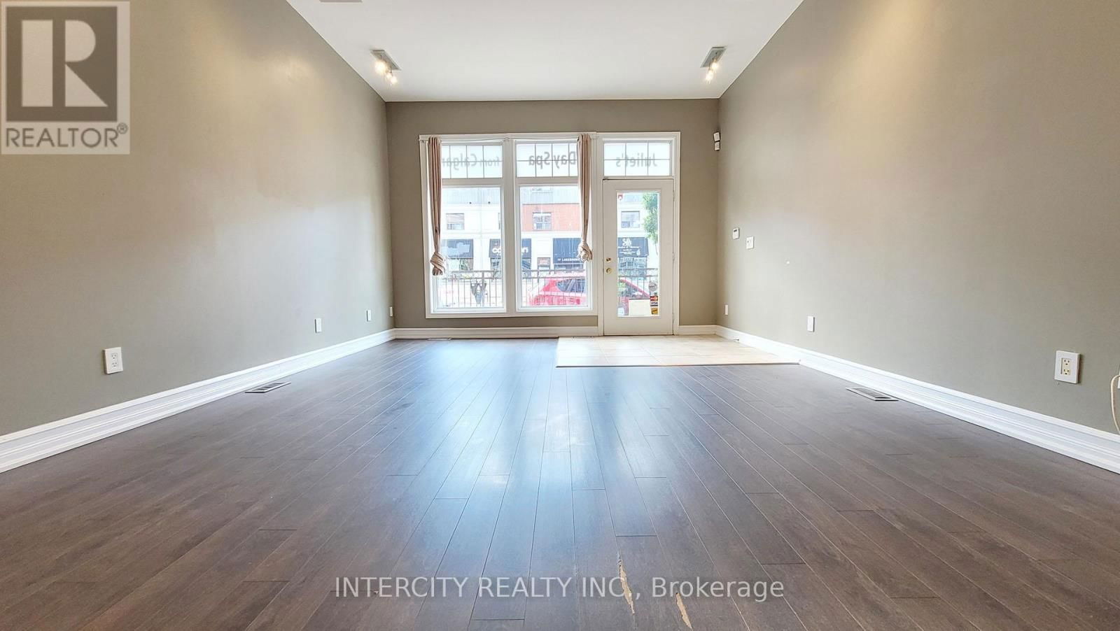 86 LAKESHORE ROAD WEST Image 33