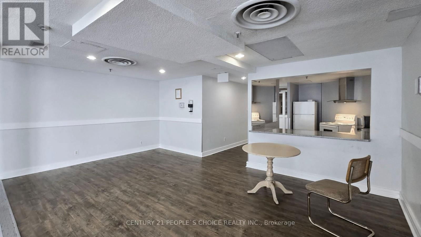 1206 - 25 TRAILWOOD DRIVE Image 18