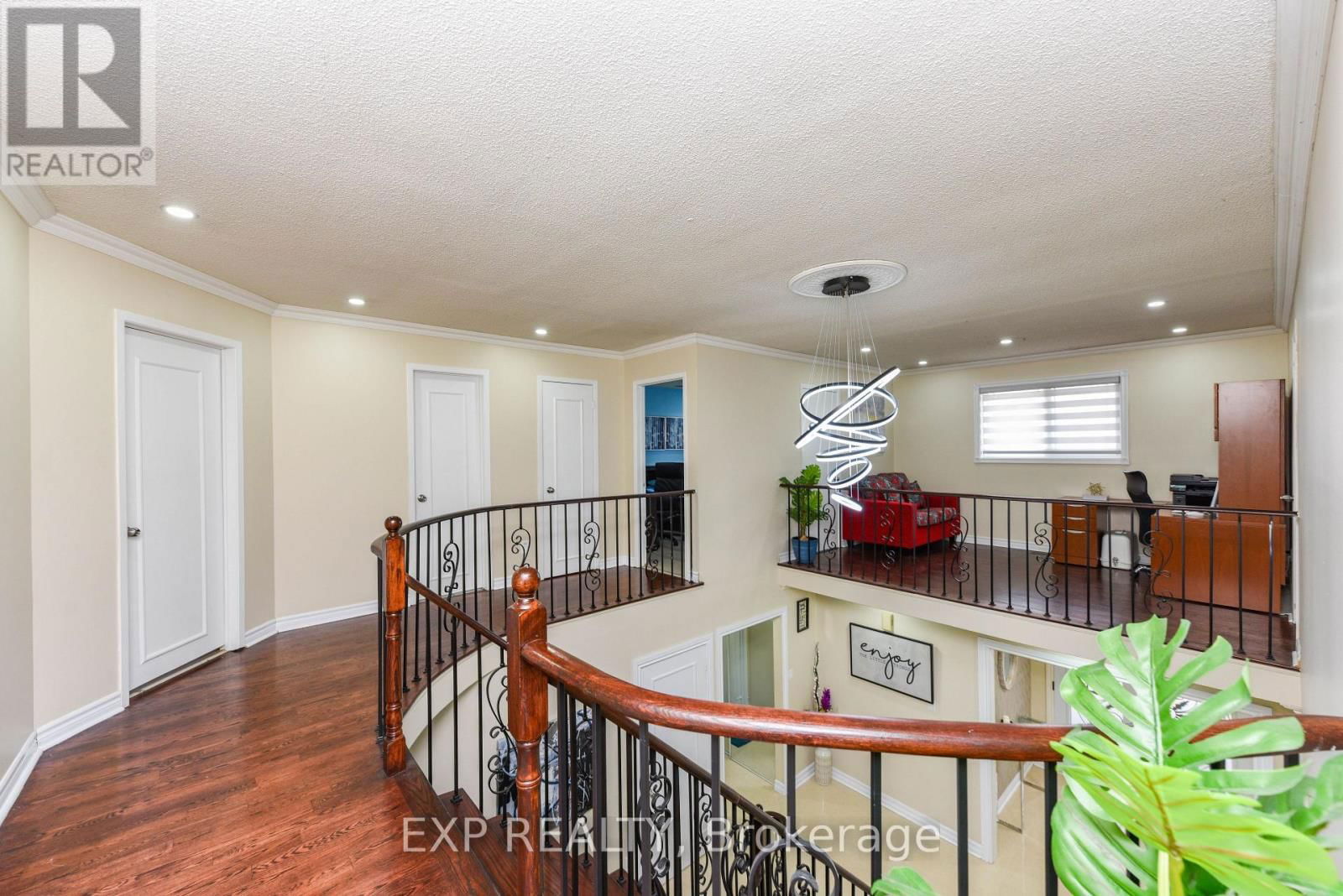 28 FAIRLIGHT STREET Image 11
