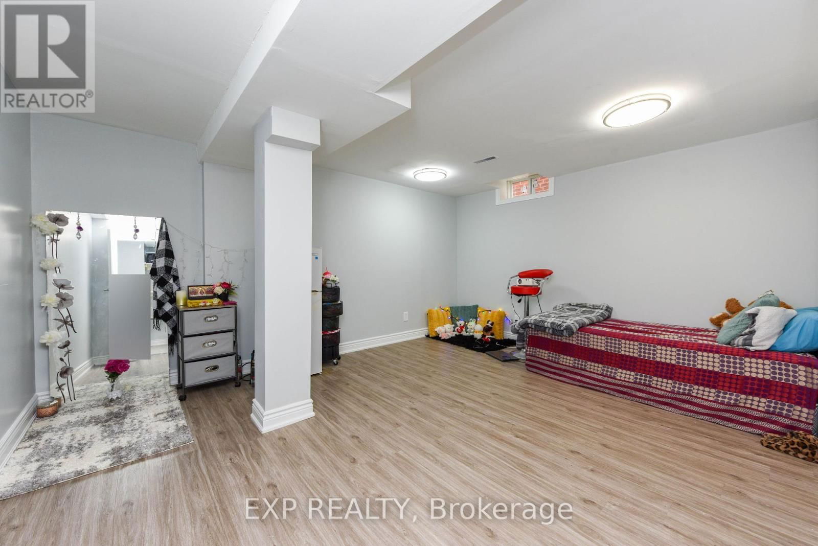 28 FAIRLIGHT STREET Image 21