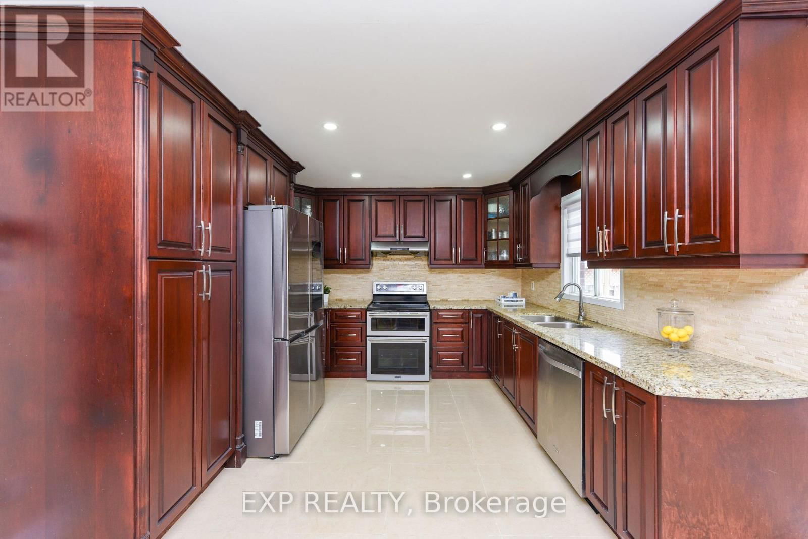 28 FAIRLIGHT STREET Image 6