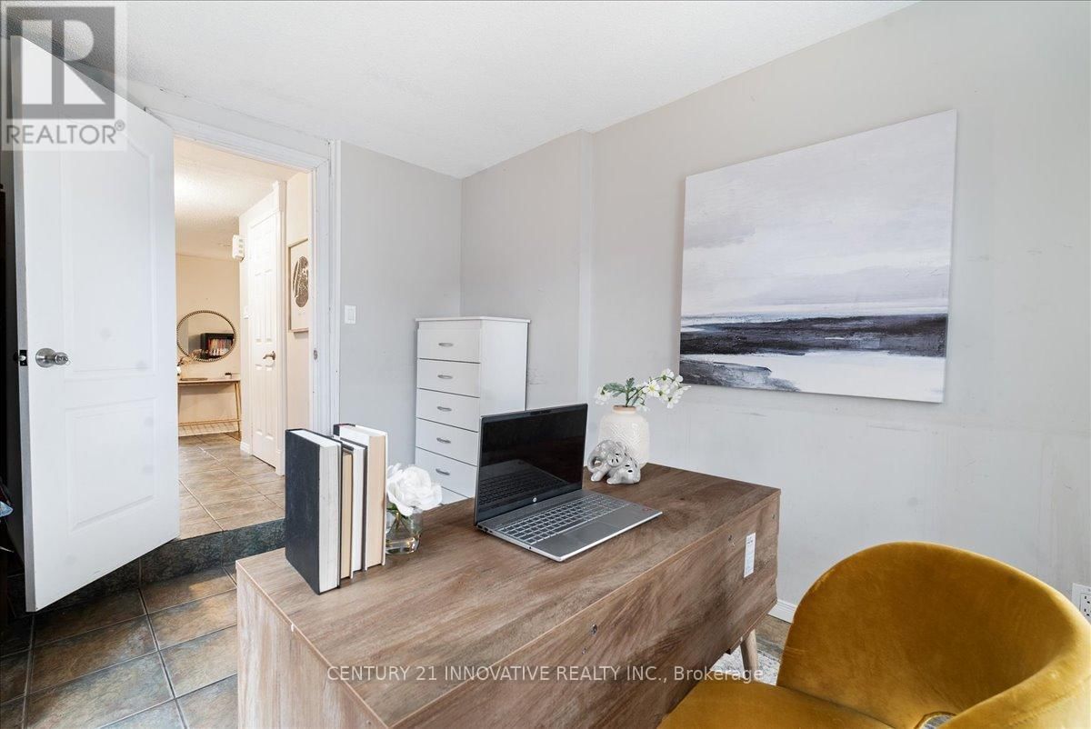3061 ILOMAR COURT Image 7