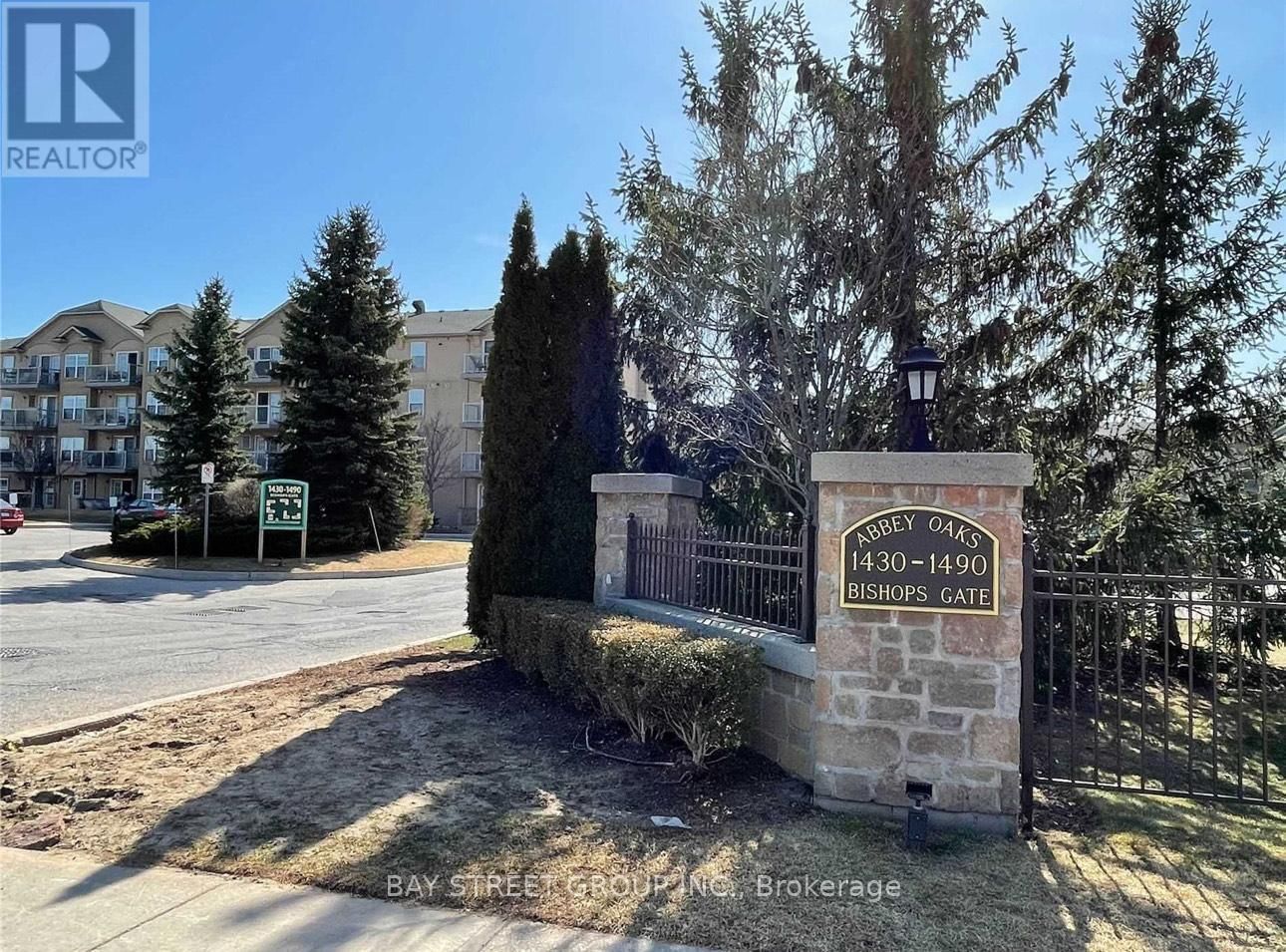 216 - 1480 BISHOPS GATE Image 1
