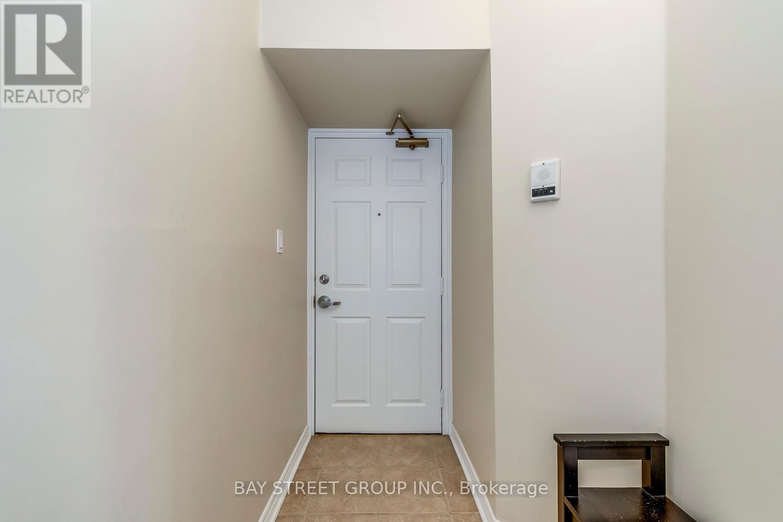216 - 1480 BISHOPS GATE Image 11