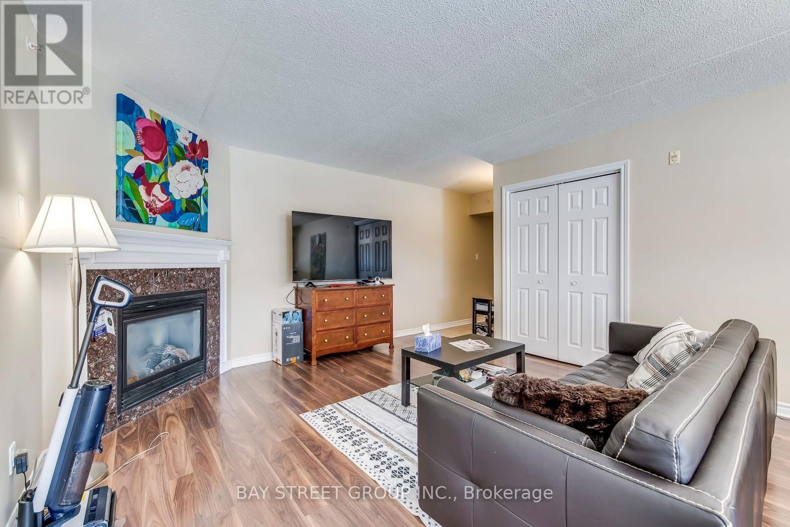 216 - 1480 BISHOPS GATE Image 13
