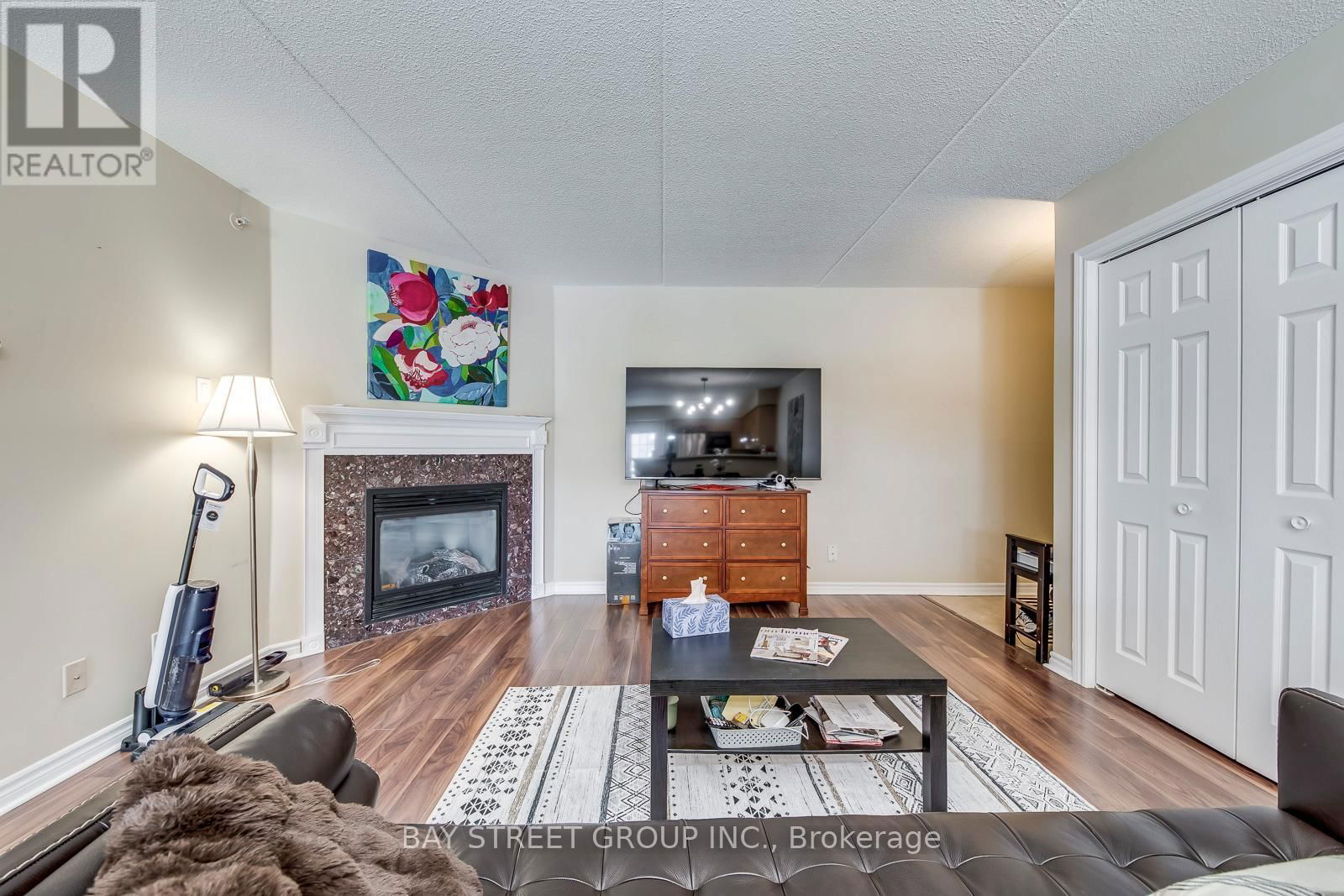 216 - 1480 BISHOPS GATE Image 15