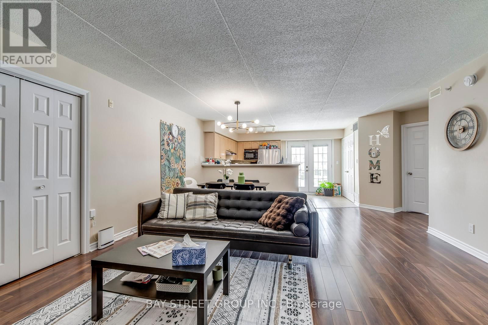216 - 1480 BISHOPS GATE Image 16
