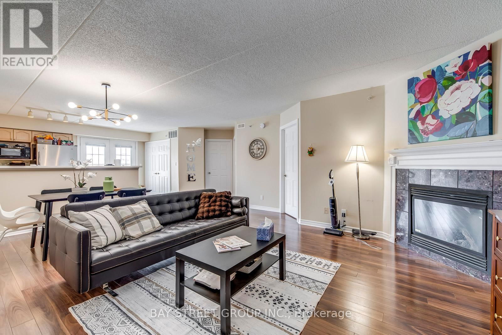 216 - 1480 BISHOPS GATE Image 17