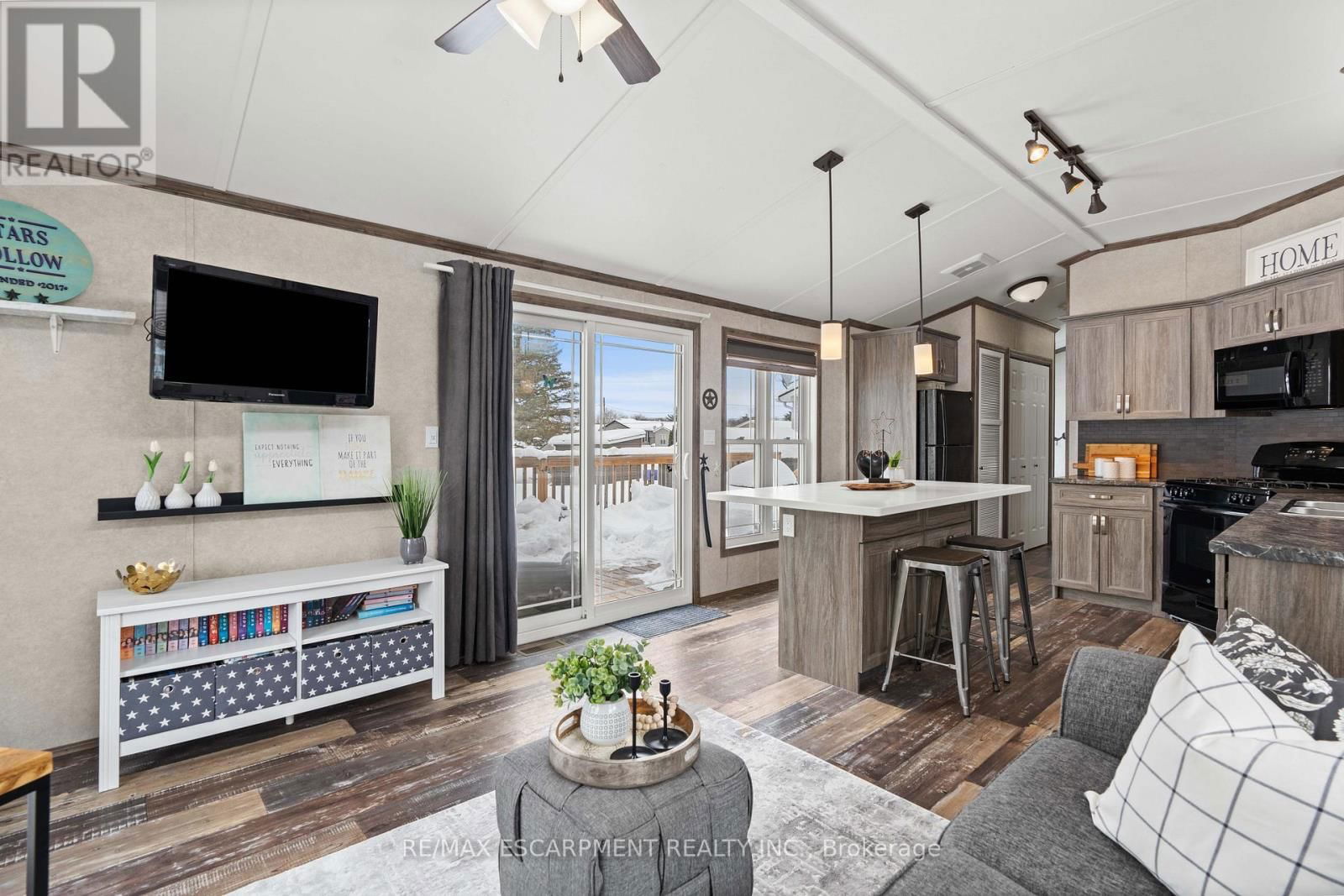 10 Oak St - 4449 MILBUROUGH LINE Image 13