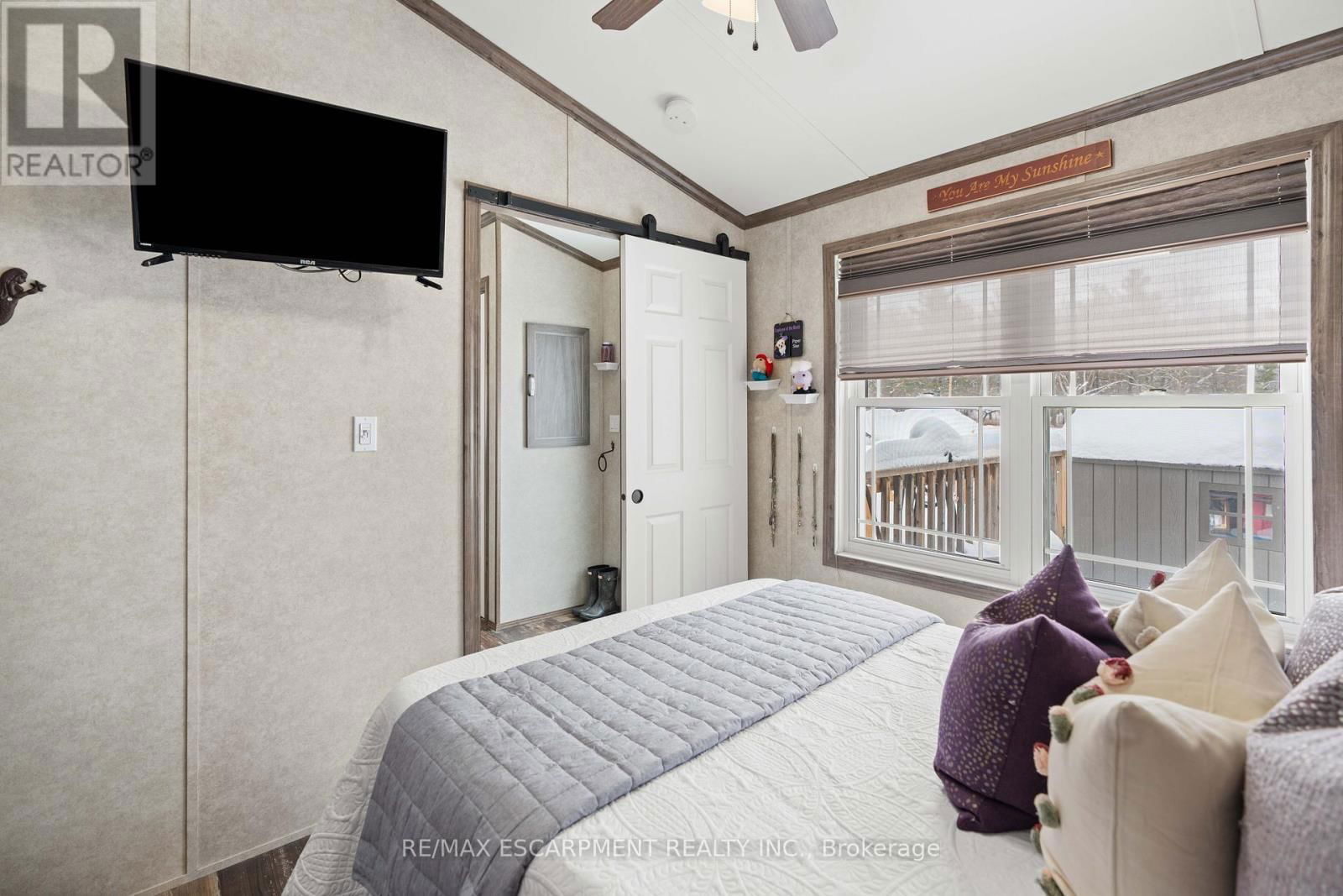 10 Oak St - 4449 MILBUROUGH LINE Image 20