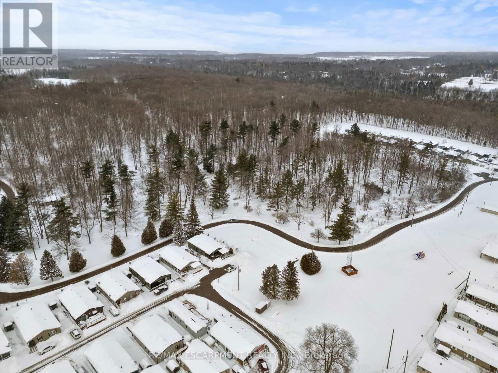 10 Oak St - 4449 MILBUROUGH LINE Image 33