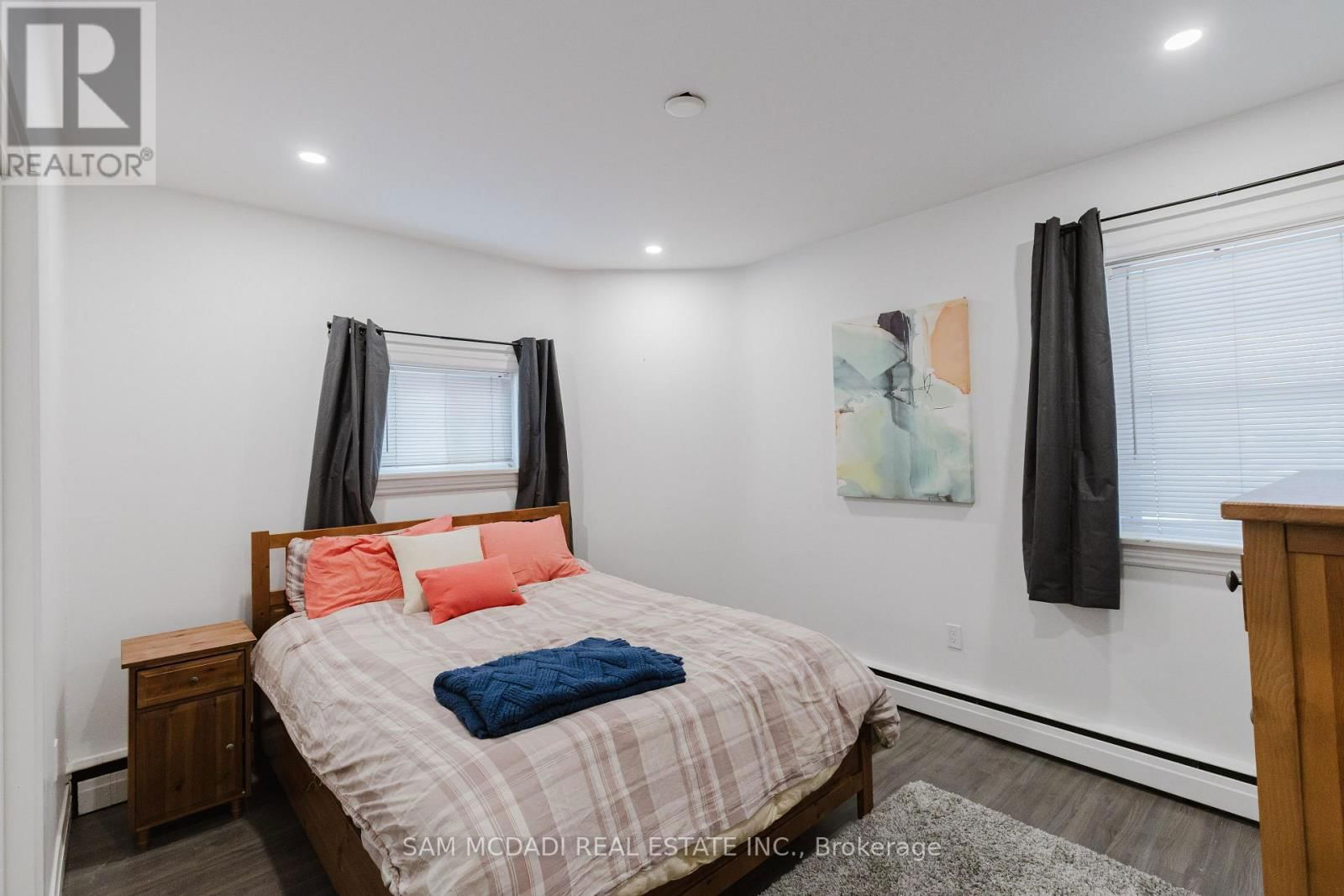 2177 LAKESHORE ROAD Image 14