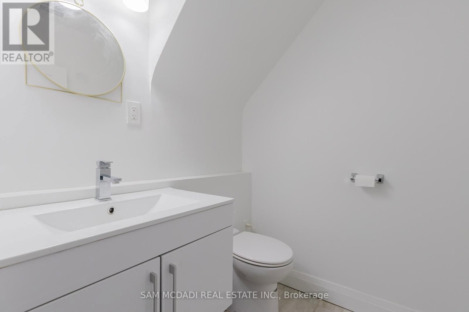 2177 LAKESHORE ROAD Image 15