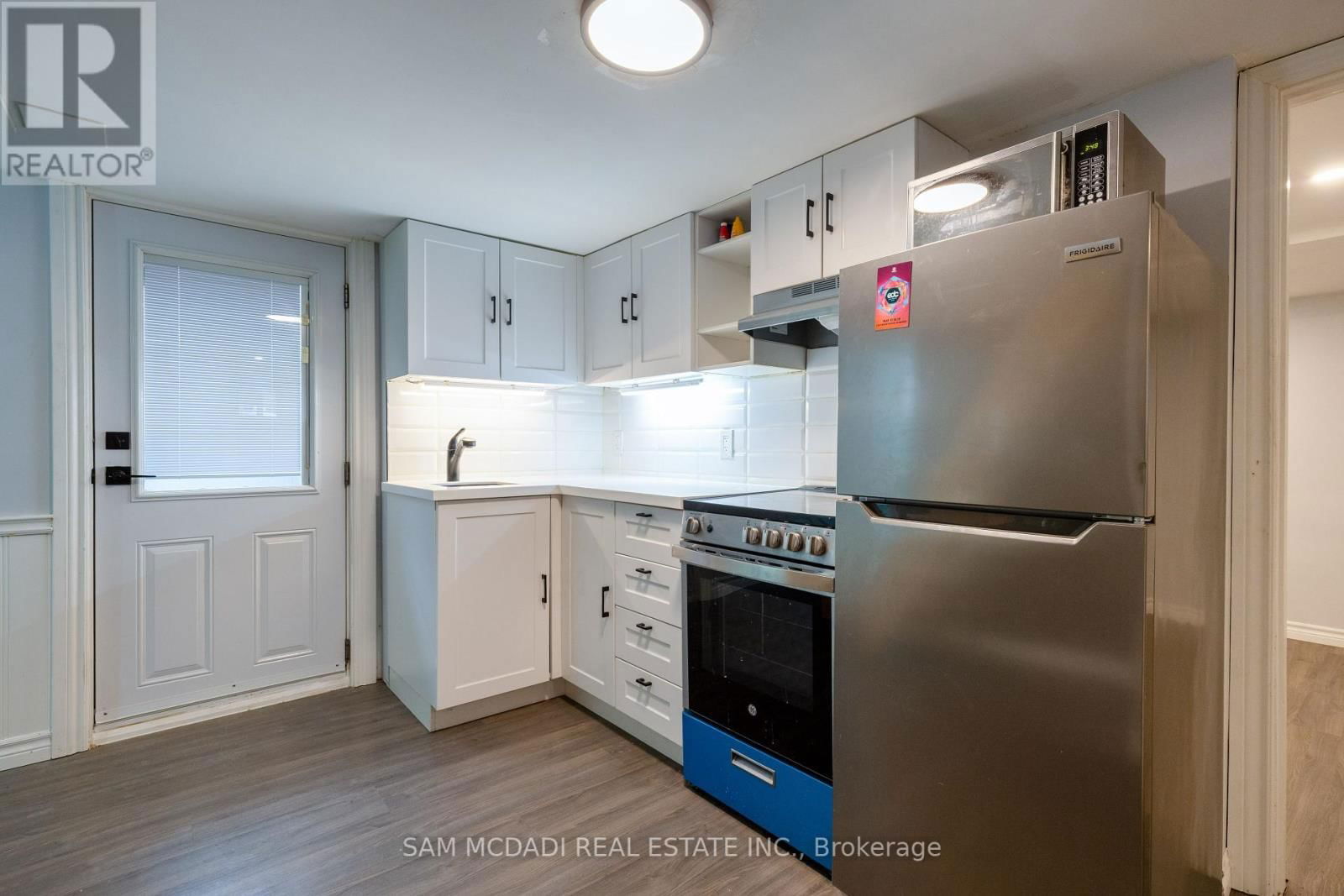 2177 LAKESHORE ROAD Image 18
