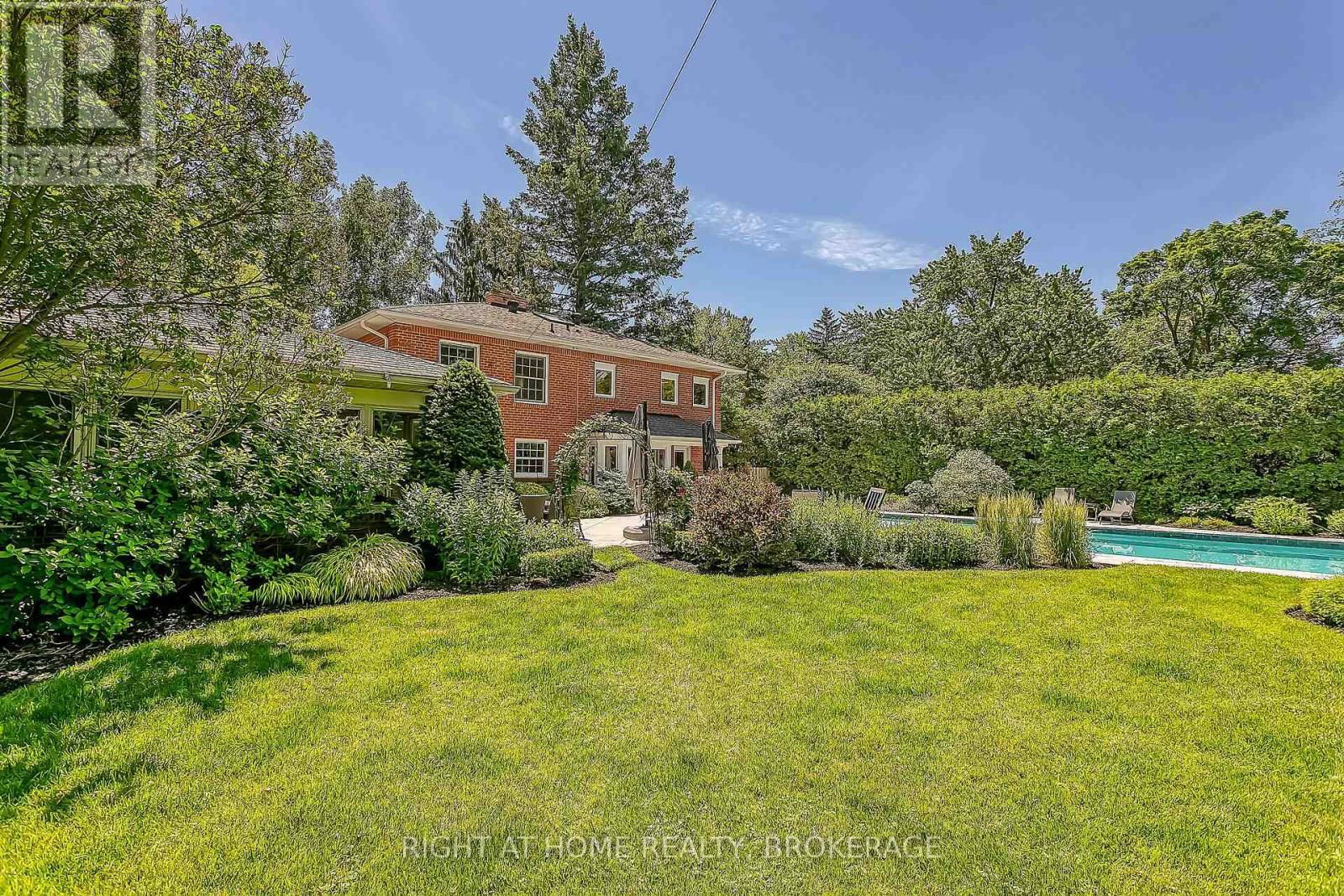 1335 CAMBRIDGE DRIVE Image 44