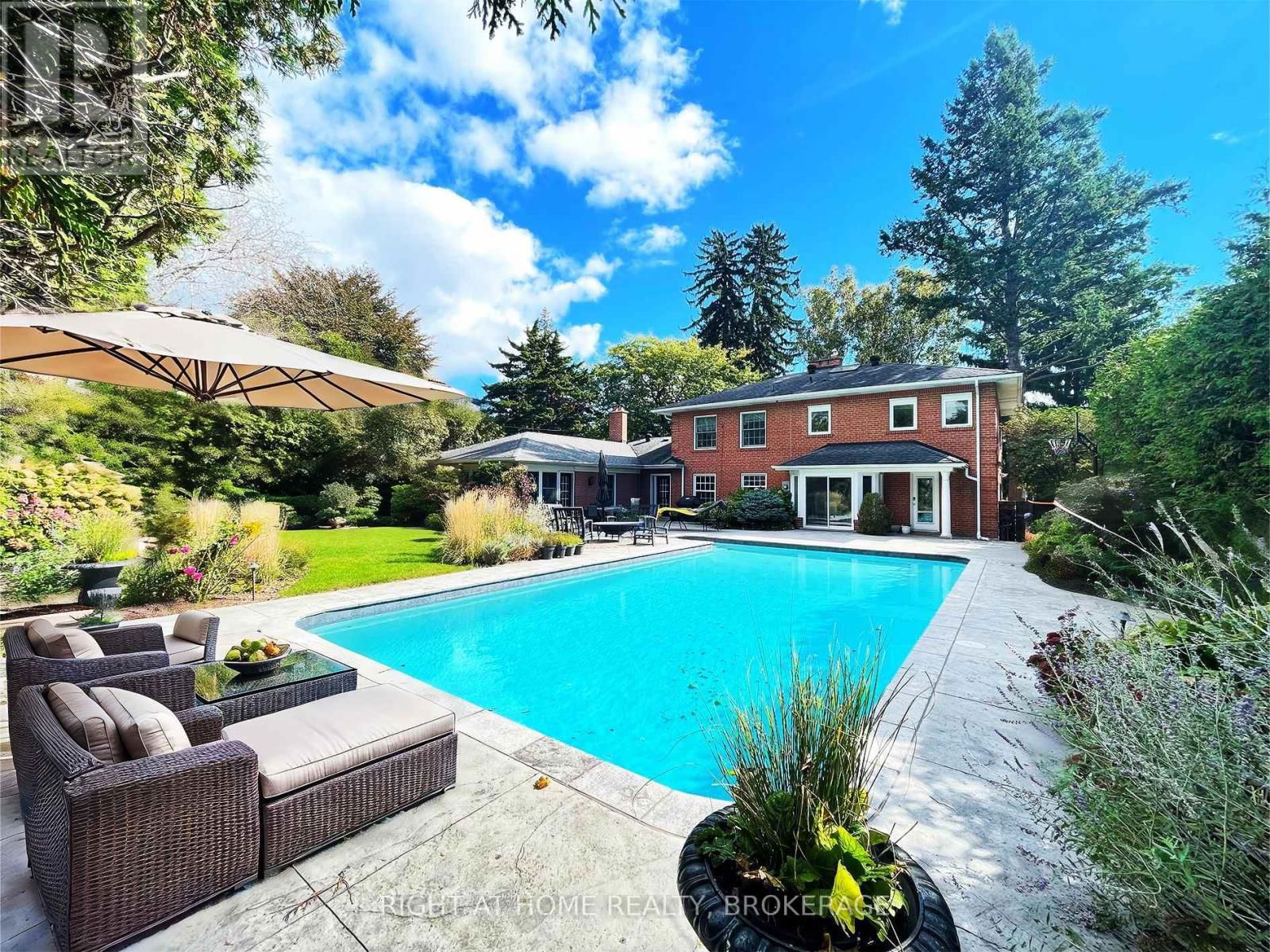 1335 CAMBRIDGE DRIVE Image 47