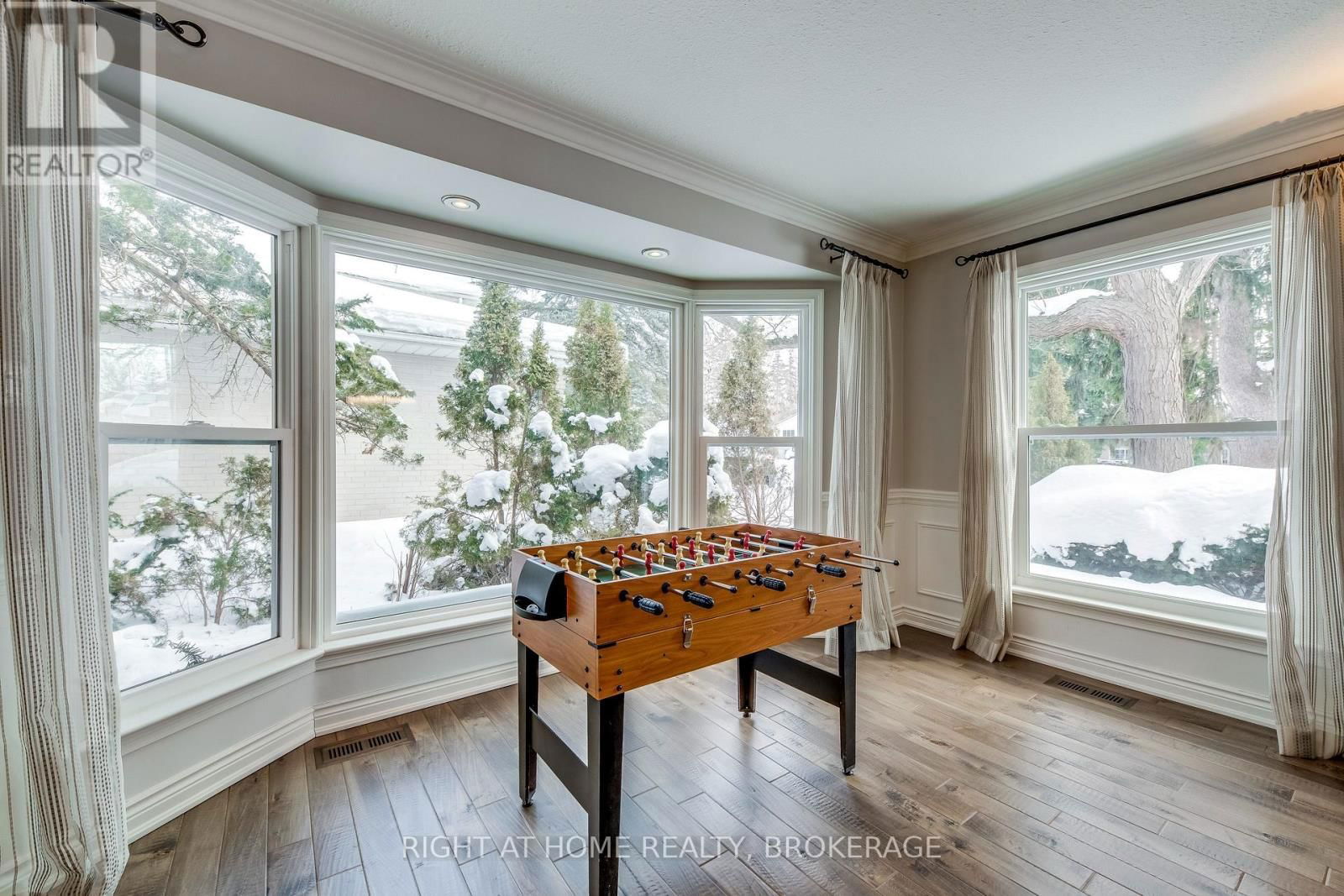 1335 CAMBRIDGE DRIVE Image 7
