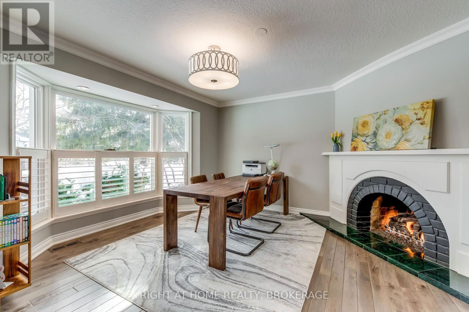 1335 CAMBRIDGE DRIVE Image 8