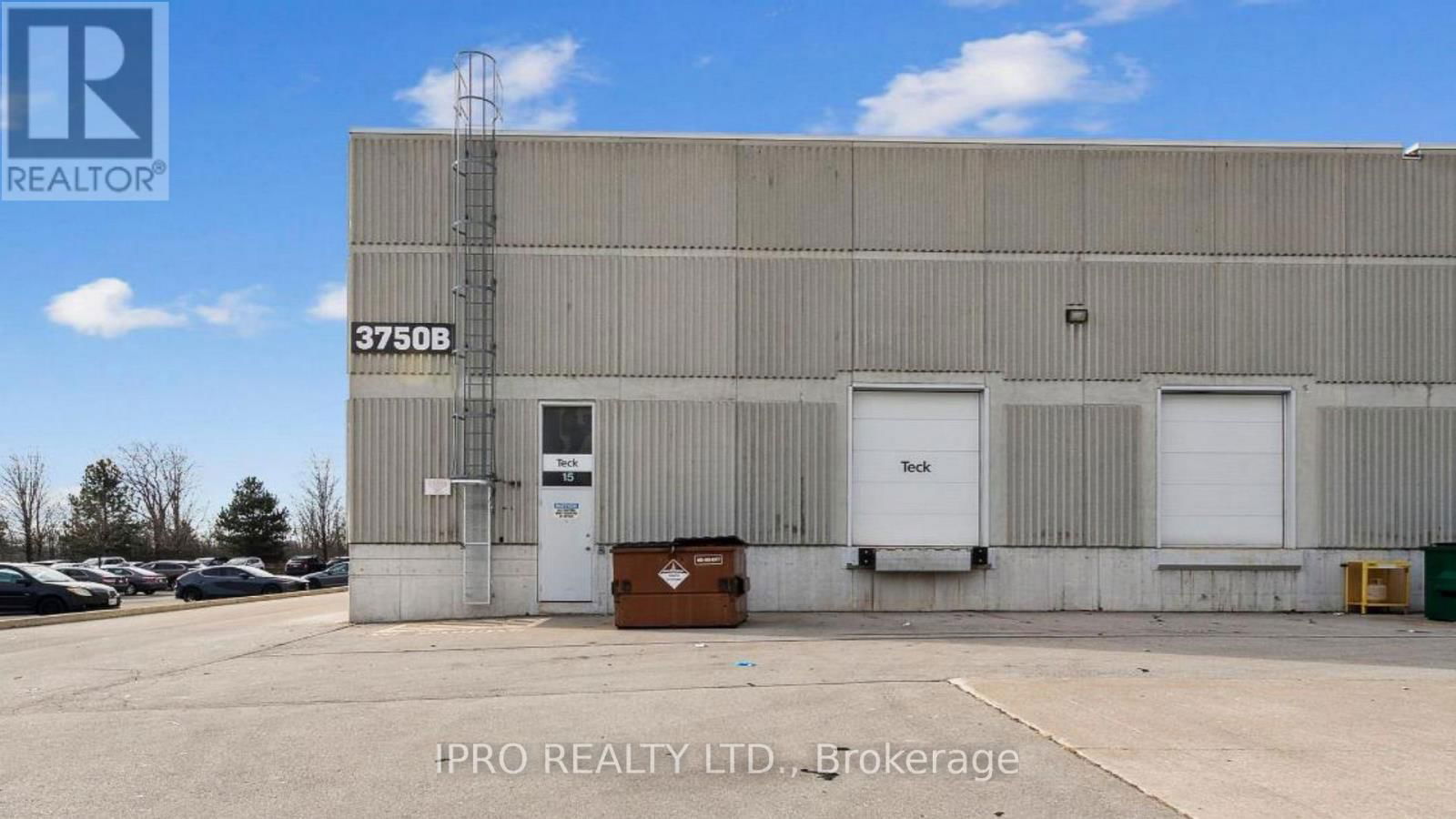 9 - 3750B LAIRD ROAD Image 2