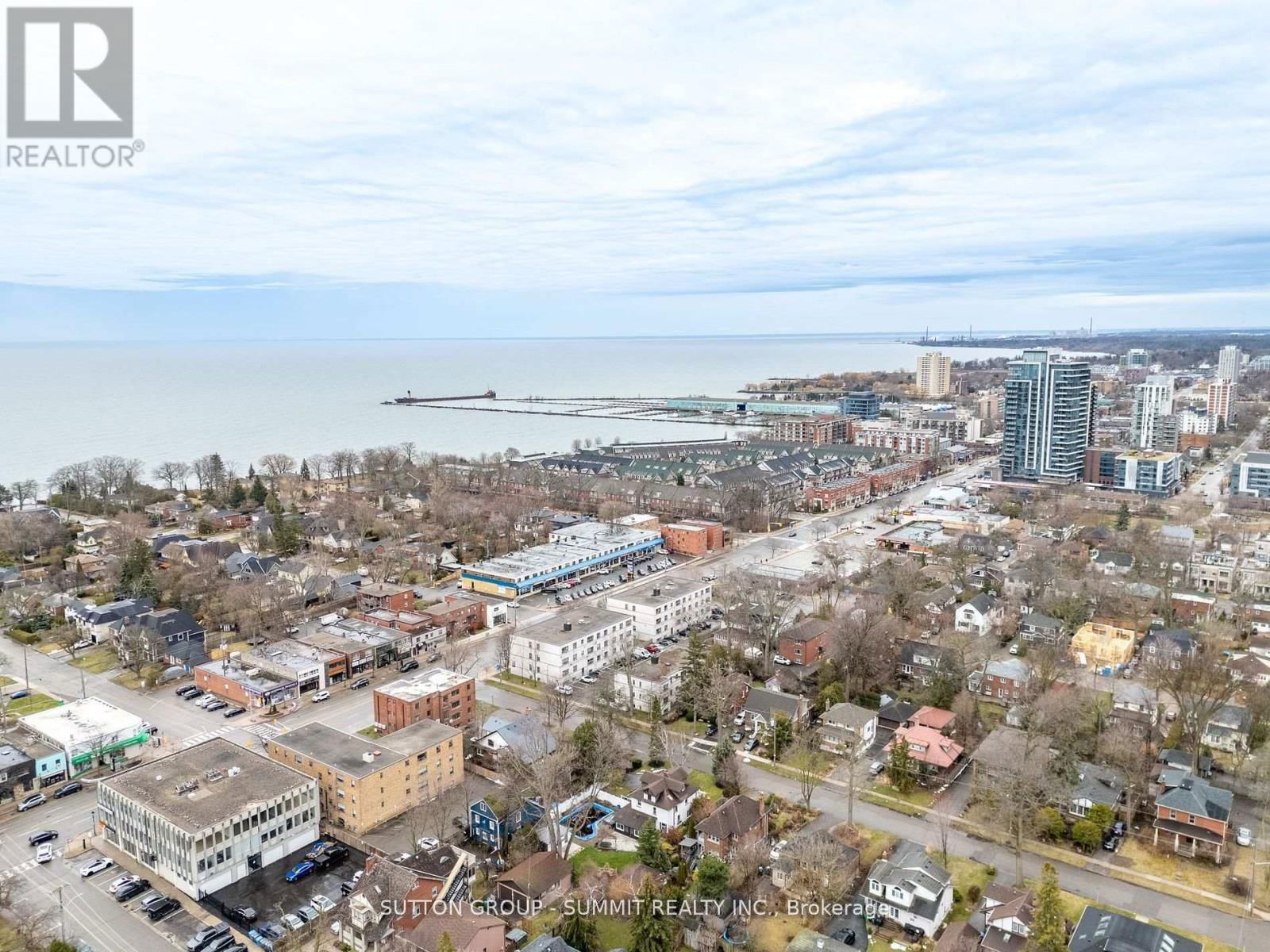 31 OAKWOOD AVENUE NORTH Image 39