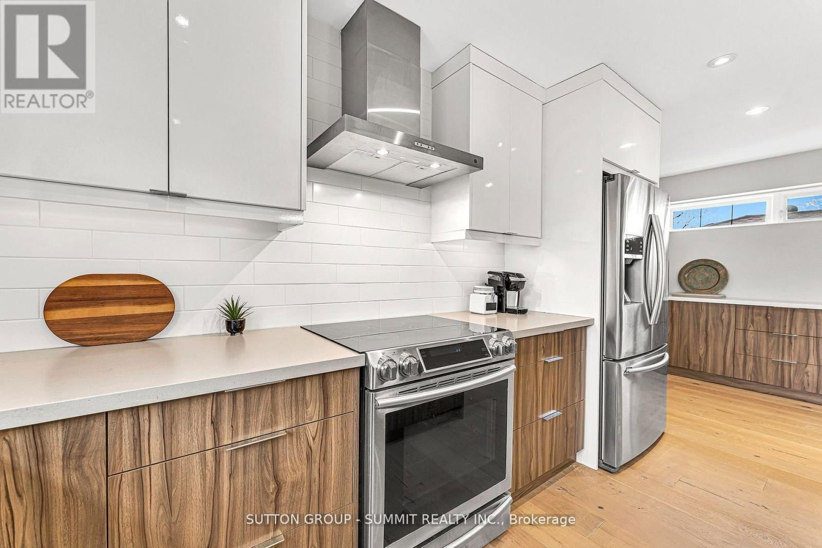31 OAKWOOD AVENUE NORTH Image 8