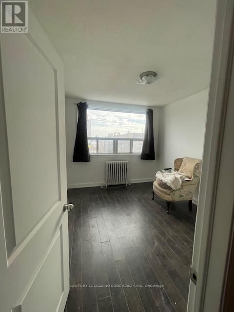 Apt 1 - 1516 EGLINTON AVENUE WEST Image 4