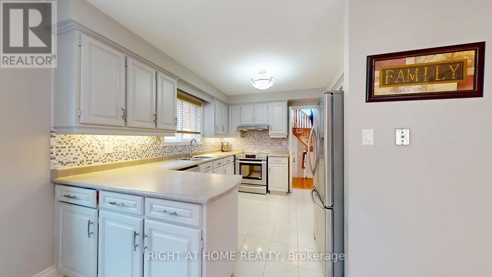129 MAPLE LEAF DRIVE Image 14