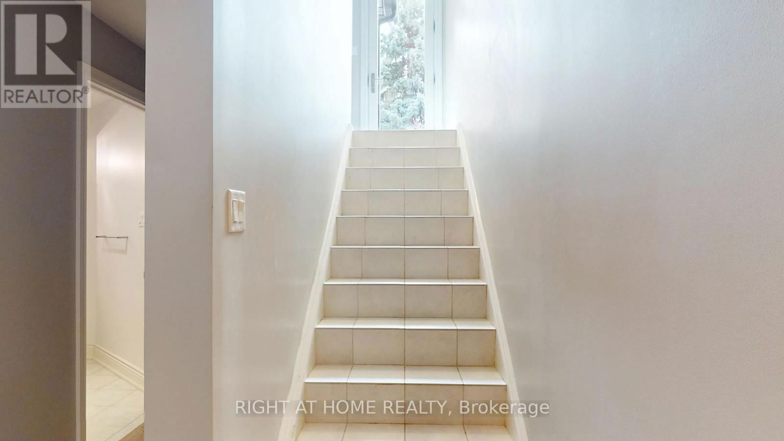 129 MAPLE LEAF DRIVE Image 37